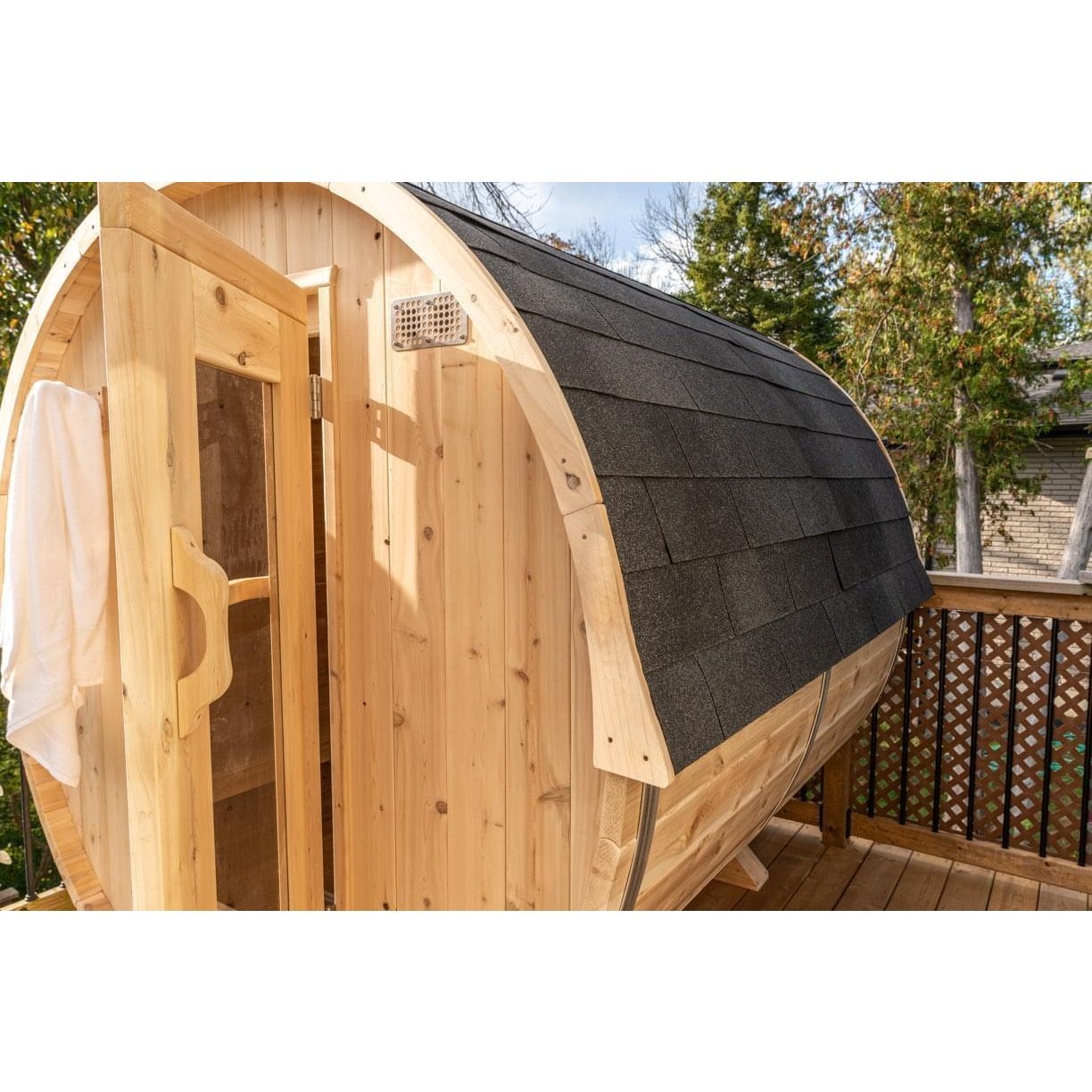 Dundalk Leisurecraft Harmony 2–4 Person Capacity Barrel-Style Sauna