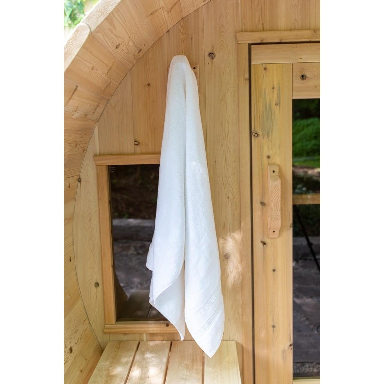 Dundalk Leisurecraft Tranquility 2–6 Person Capacity Barrel-Style Sauna